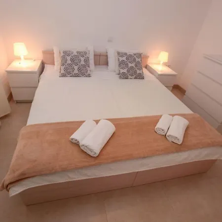 Zoya Apartman